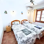 Semesterbostad Casa Kanovo *